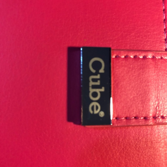 iPhone 7+ wallet phone case. - Picture 5 of 6